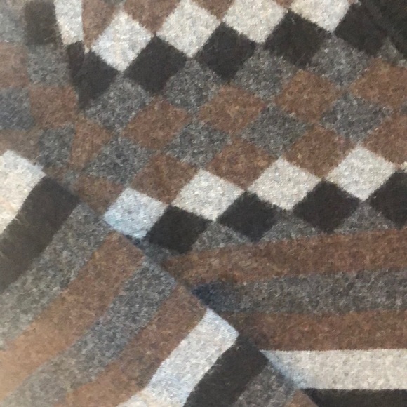 Men’s Paul Smith V-Neck Sweater - Picture 3 of 4